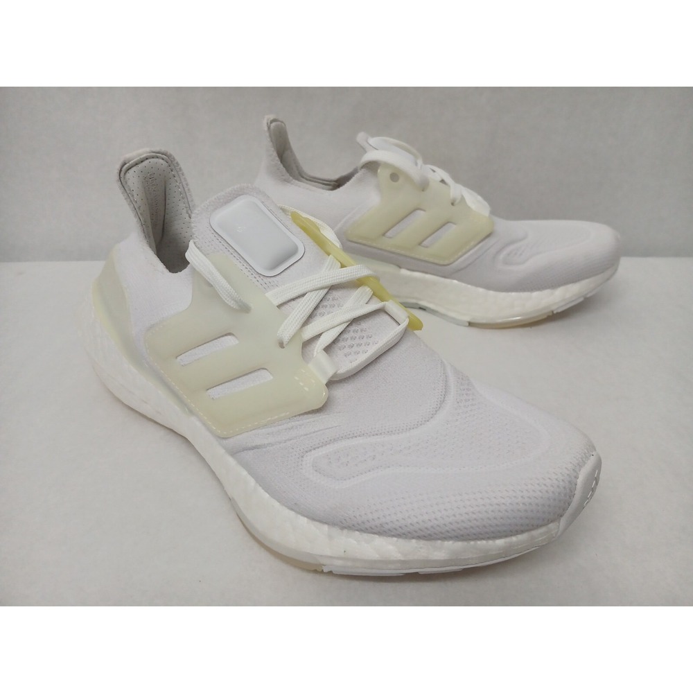 Adidas Women's Ultraboost 22 Running Shoes GX5590 White Crystal White‎ Sz 6